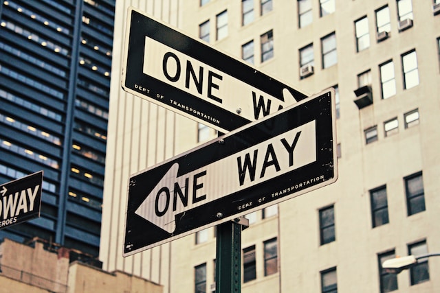 One Way, Schild, Richtung